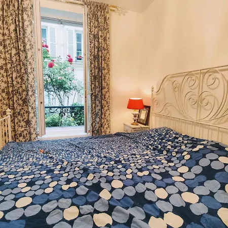 Appartamento Cozy With A Garden View In The 17th Quartier Parigi